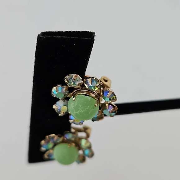 Coro Vintage AB Rhinestones & Green Stone Clip-on earrings - Picture 2 of 5
